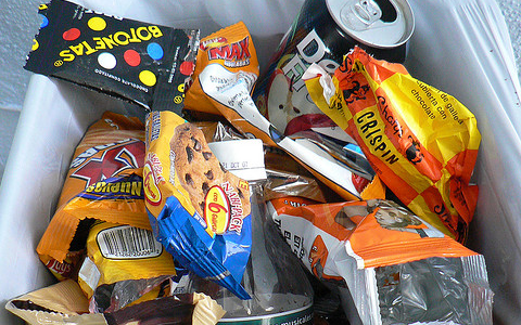 Brasil prohíbe la venta de comida basura en los colegios