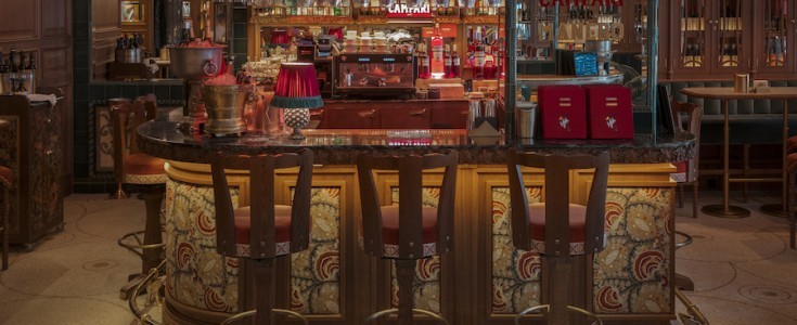 Campari Bar Manero: Un Cocktail Bar de Lujo Revoluciona Madrid