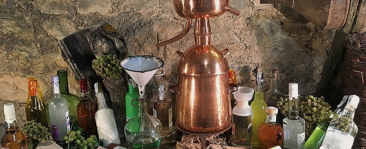 Orujo Lebaniego, el elixir secreto de los Picos de Europa