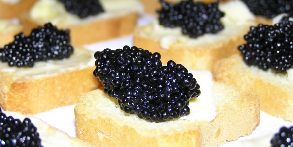 Caviar con blinis