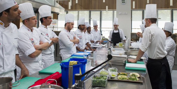 Los alumnos de VI Programa de Formación en Gastronomía Española se van de prácticas