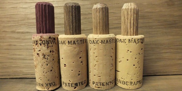 Crean un tapón con madera para aportar matices al vino