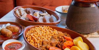 El cocido tradicional al estilo Café de la Ópera