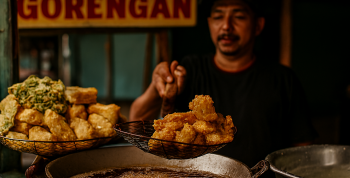 GORENGAN INDONESIO: El puesto callejero con las frituras más crujientes y sabrosas de Asia